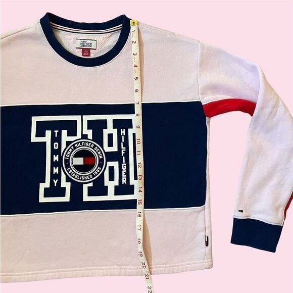 Vintage Y2K Pink Tommy Hilfiger Sweatshirt - Picture 5 of 9